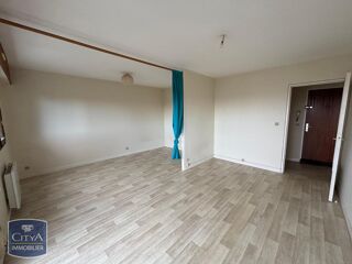  Appartement à louer 1 pièce 40 m²