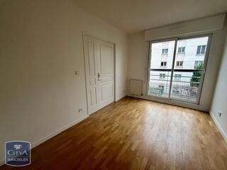  Appartement à louer 5 pièces 112 m²