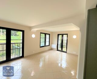  Appartement à louer 3 pièces 86 m²