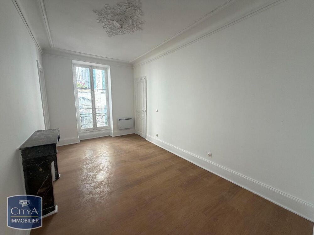 location Appartement - 2 pièce(s) - 63 m² Marseille 2