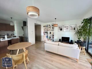  Appartement à louer 2 pièces 57 m²