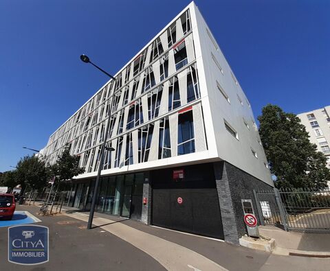  Parking / Garage  louer 