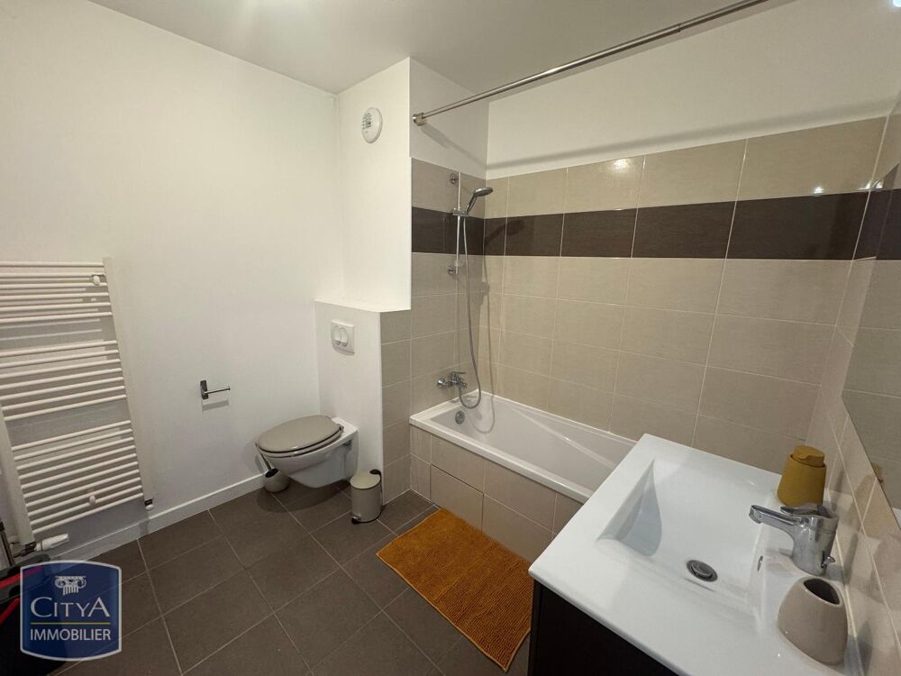 location Appartement - 1 pièce(s) - 33 m² Chevry (01170)
