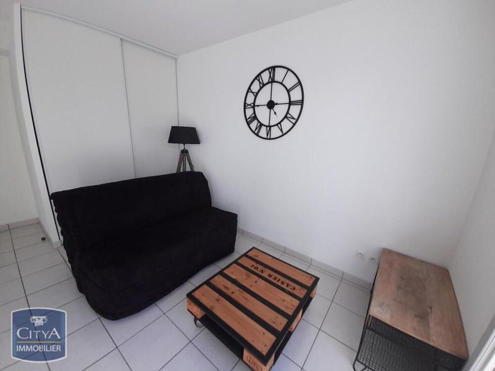 À LOUER : Appartement rénové T1 situé à AGEN, dans le co....