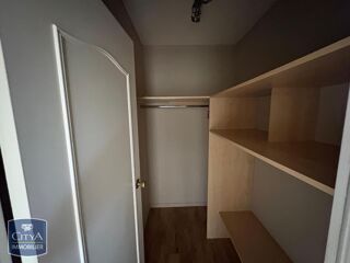  Appartement à louer 2 pièces 70 m²