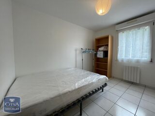  Appartement à louer 2 pièces 32 m²