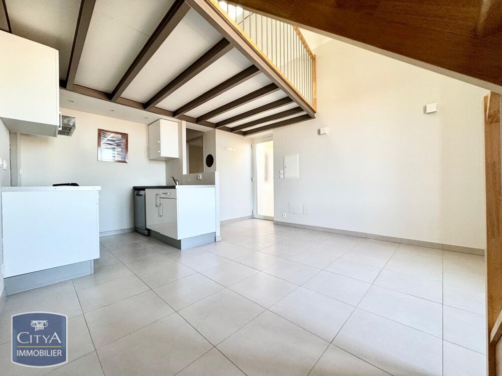 À LOUER : Appartement T2 Bis Duplex avec Terrasse à Nîme....
