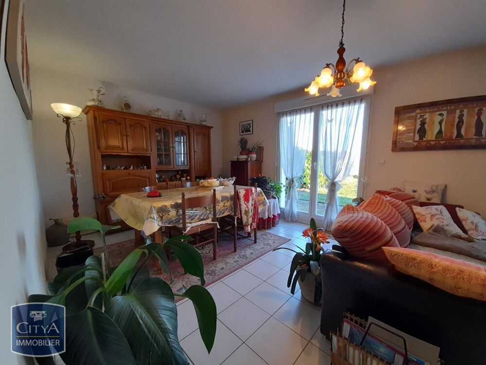 À LOUER : Maison T3 située à ISSOUDUN, (36100). Ce bien ....