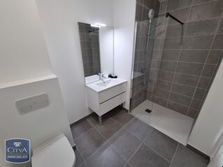  Appartement à louer 2 pièces 46 m²