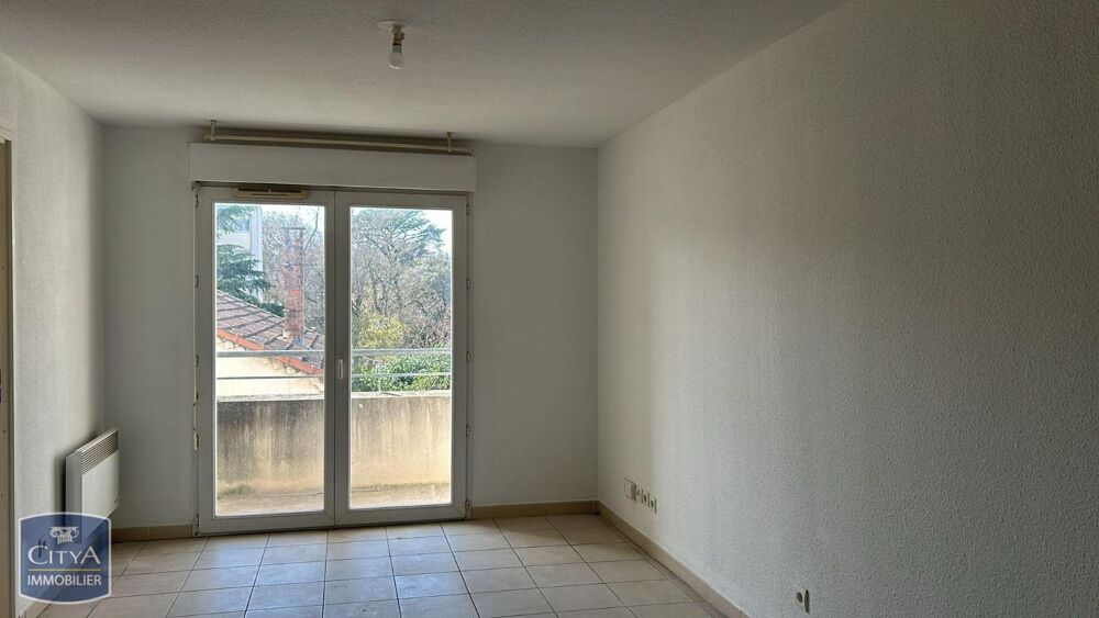 Offre d'été : Frais d'agence, état des lieux inclus, 300....