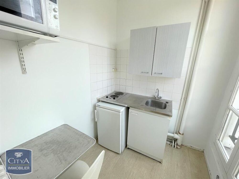 À LOUER : Appartement rénové T1 situé en plein coeur de L....