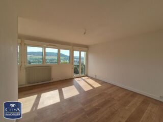  Appartement à louer 4 pièces 69 m²