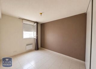  Appartement à louer 2 pièces 43 m²