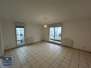 location Appartement - 3 pièce(s) - 96 m² Saint-Cyr-sur-Loire (37540)
