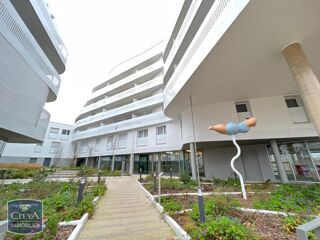  Parking / Garage � louer 