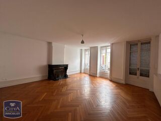  Appartement à louer 5 pièces 132 m²