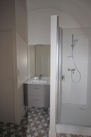  Appartement à louer 2 pièces 43 m²