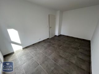  Appartement à louer 2 pièces 42 m²