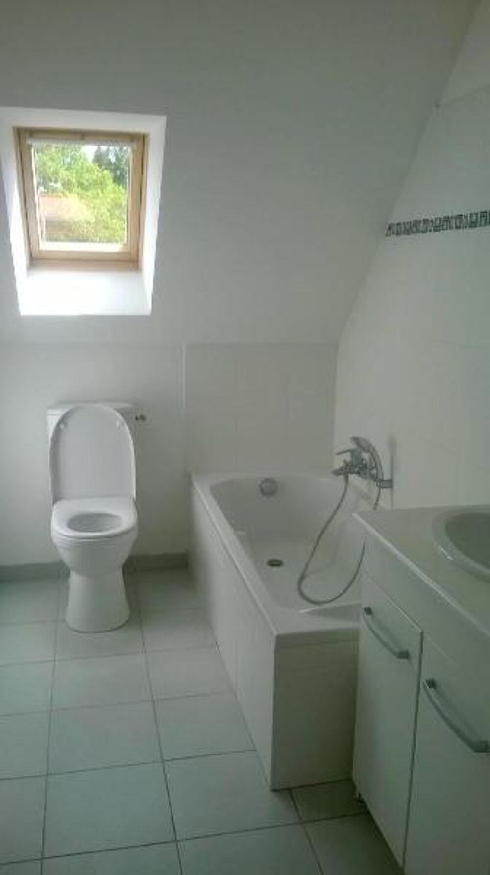 location Maison - 3 pi�ce(s) - 63 m� Montbazon (37250)