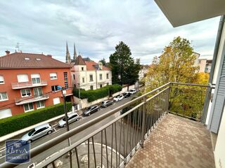  Appartement à louer 3 pièces 68 m²