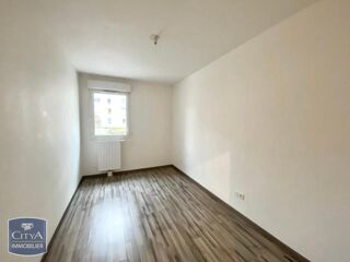 Appartement à louer 3 pièces 65 m²