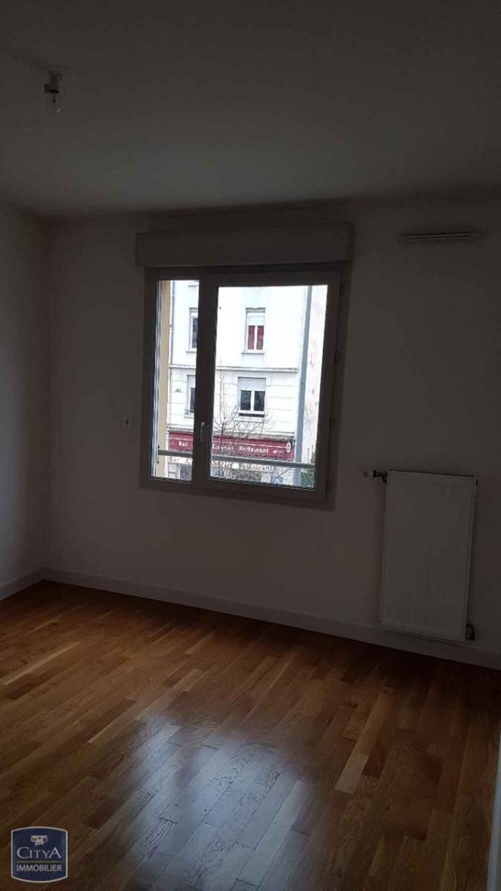 location Appartement - 3 pièce(s) - 65 m² Lyon 8