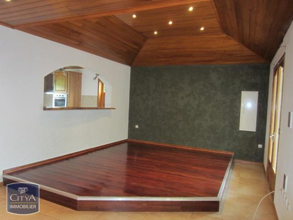 location Maison - 5 pièce(s) - 94 m² Le Tampon (97430)