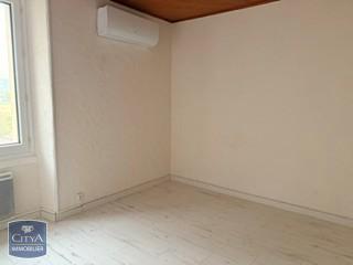  Appartement à louer 3 pièces 81 m²