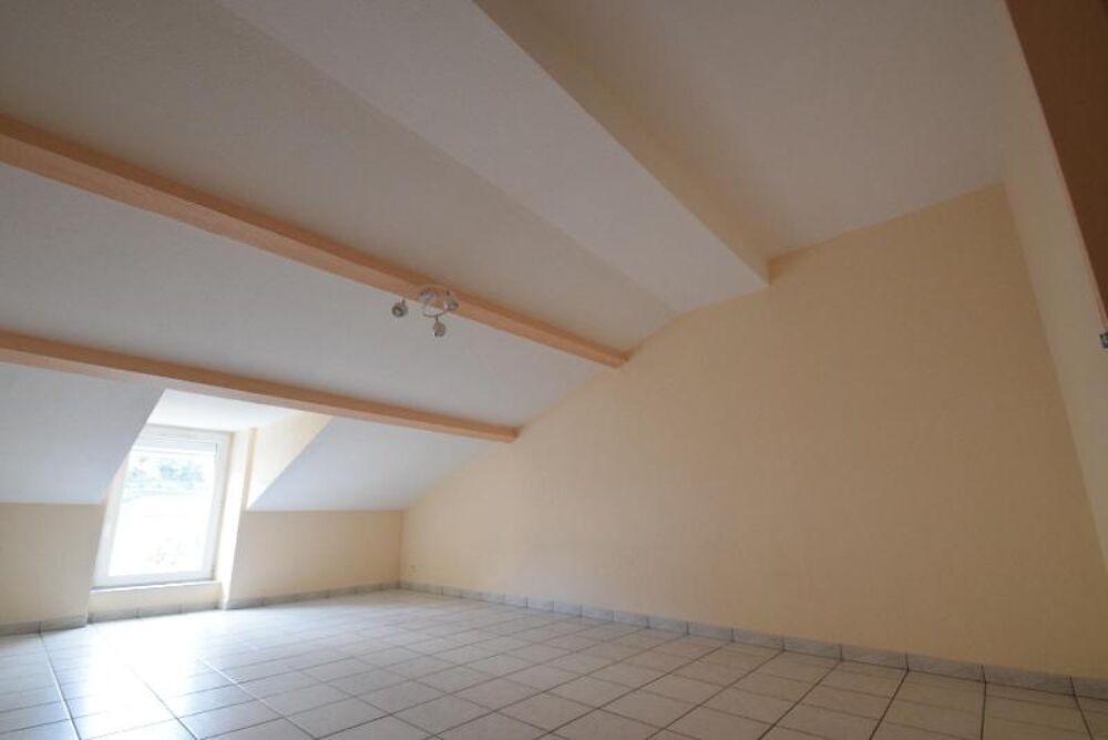 location Appartement - 4 pice(s) - 85 m Vals-les-Bains (07600)