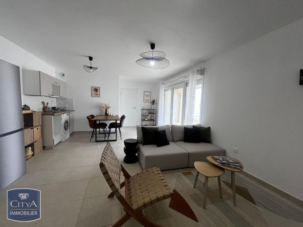 location Appartement - 3 pièce(s) - 62 m² Rodilhan (30230)