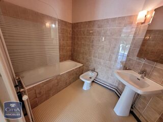  Appartement à louer 1 pièce 33 m²