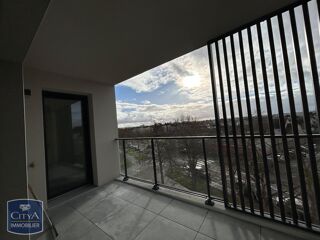  Appartement à louer 3 pièces 76 m²