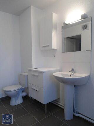  Appartement à louer 1 pièce 33 m²