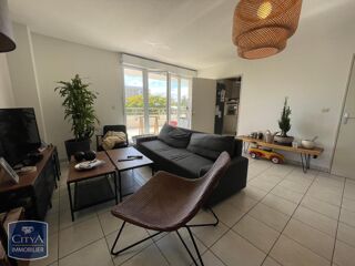  Appartement à louer 4 pièces 87 m²