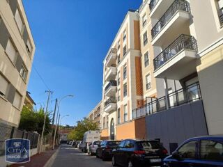  Parking / Garage � louer 