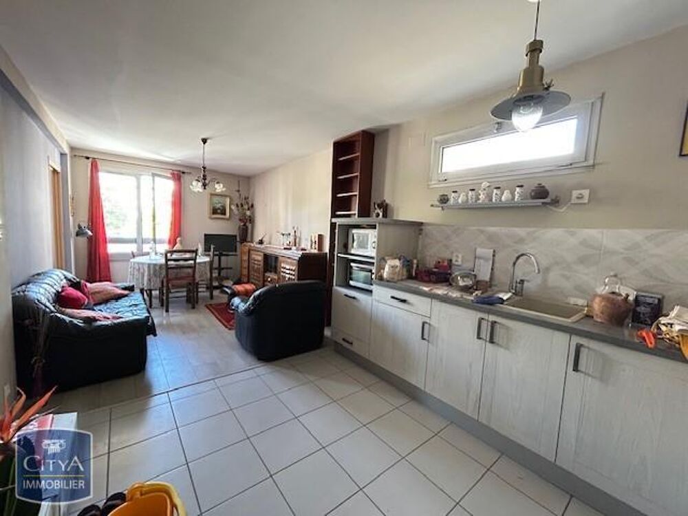 location Appartement - 2 pièce(s) - 45 m² Bourges (18000)