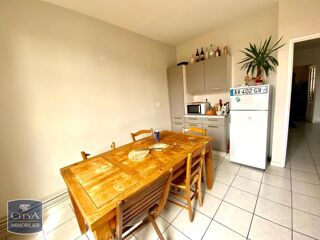  Appartement à louer 3 pièces 75 m²