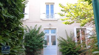  Maison à louer 7 pièces 220 m²