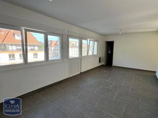  Appartement à louer 4 pièces 65 m²