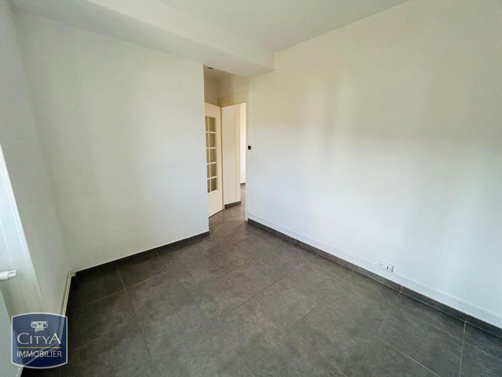 A LOUER à Rive de Gier, cet appartement de type T3 est u....