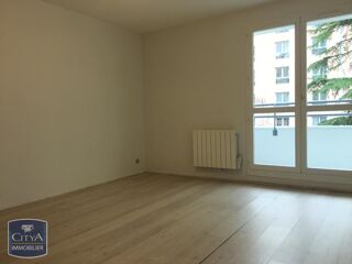  Appartement à louer 2 pièces 55 m²