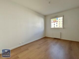 Appartement à louer 3 pièces 67 m²