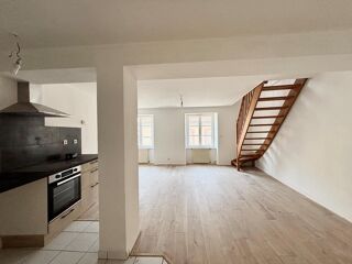  Appartement à louer 3 pièces 51 m²