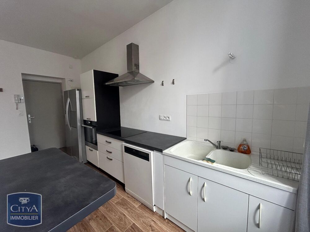 À LOUER : Appartement ancien rénové de type T1 situé dan....
