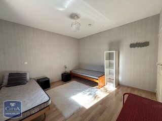  Appartement à louer 3 pièces 78 m²