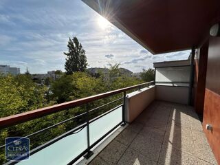  Appartement à louer 5 pièces 126 m²