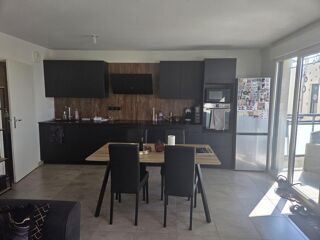  Appartement à louer 3 pièces 66 m²