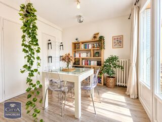  Appartement à louer 4 pièces 66 m²