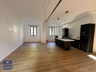  Appartement à louer 3 pièces 93 m²