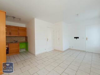 Appartement à louer 2 pièces 32 m²